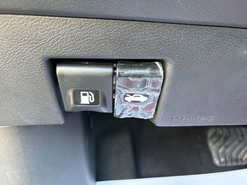Used 2025 Nissan Versa S w/ S Plus Package FWD image 23