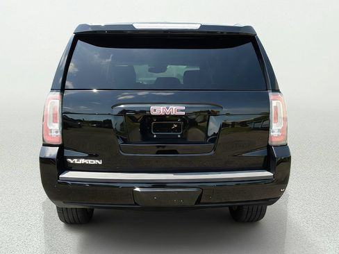 Used 2018 GMC Yukon SLT w/ Premium Edition RWD image 6