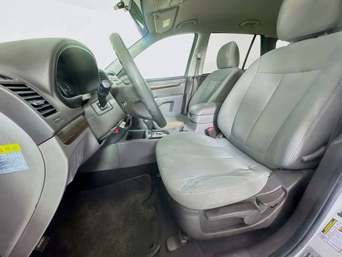Used 2011 Hyundai Santa Fe GLS image 24