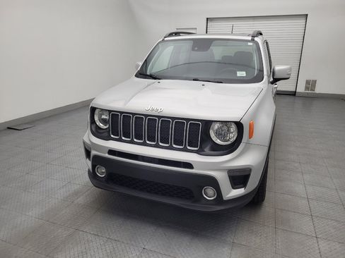 Used 2021 Jeep Renegade Latitude FWD image 15
