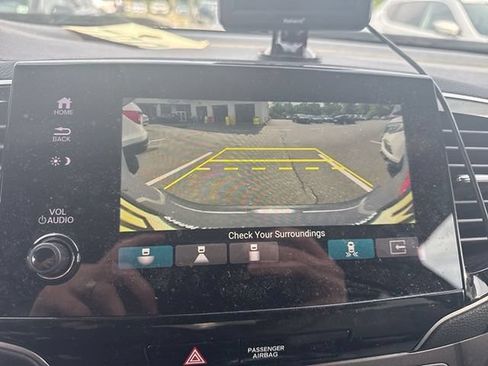 Certified 2024 Honda Passport EX-L image 11