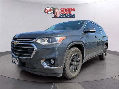 Used 2020 Chevrolet Traverse LT FWD image 1