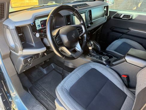 Used 2022 Ford Bronco Big Bend w/ Sasquatch Package AWD/4WD image 19