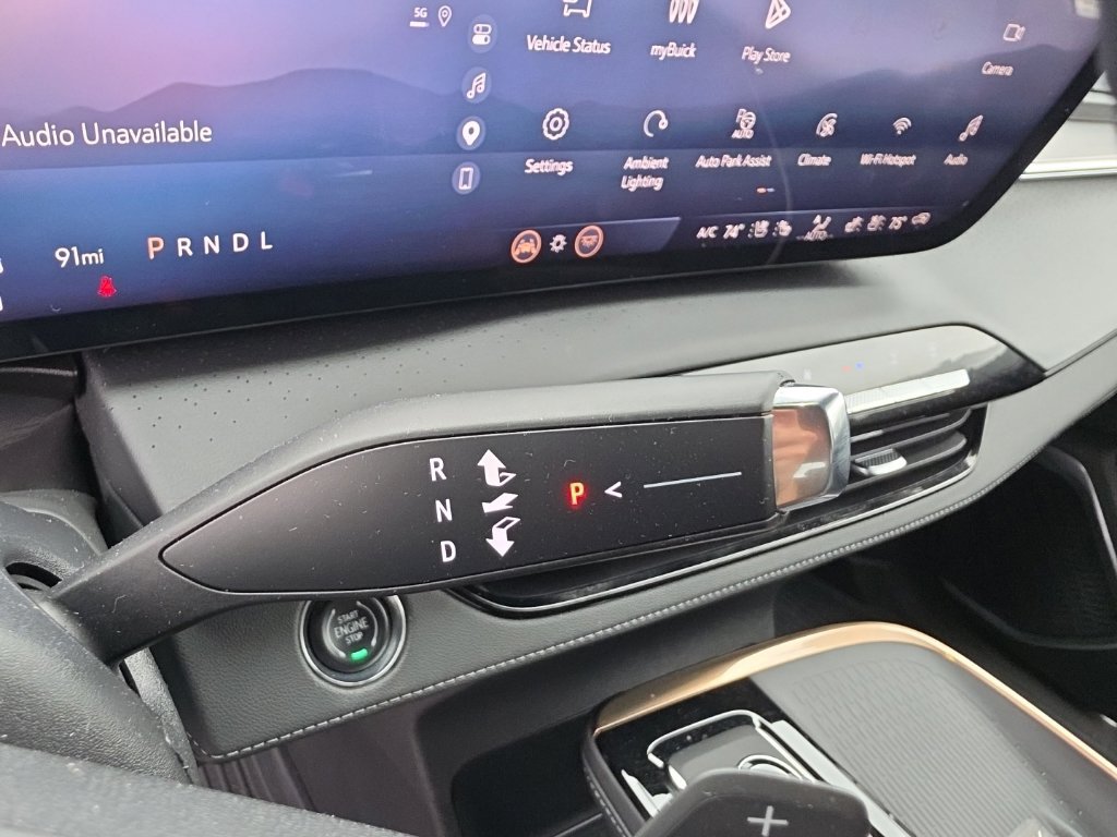Used 2025 Buick Enclave Avenir w/ Super Cruise Package FWD image 26