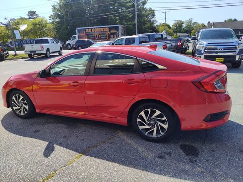 Used 2017 Honda Civic EX image 5