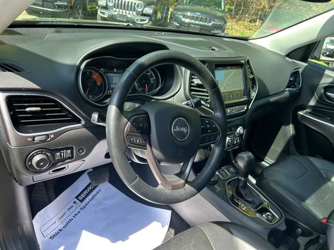 Certified 2019 Jeep Cherokee Limited AWD/4WD image 16