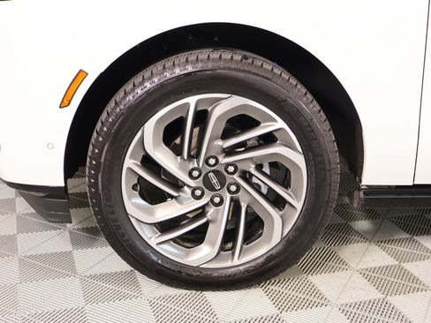 Used 2025 Lincoln Navigator L Reserve AWD/4WD image 20