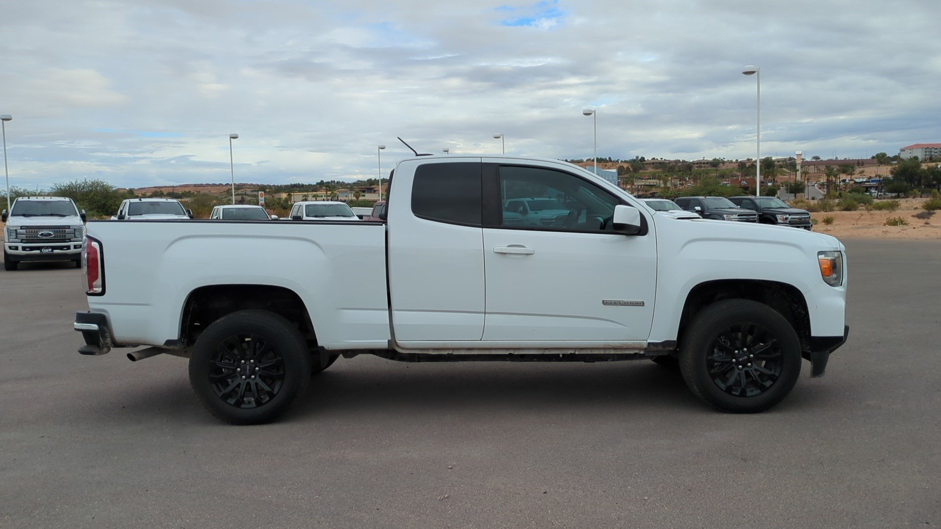 Used 2022 GMC Canyon Elevation RWD image 2