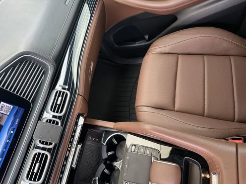 Used 2025 Mercedes-Benz GLE 350 4MATIC image 24