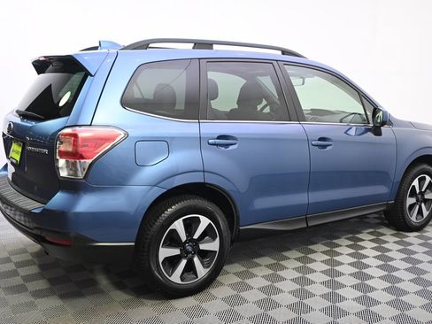 Used 2018 Subaru Forester 2.5i Limited AWD/4WD image 6