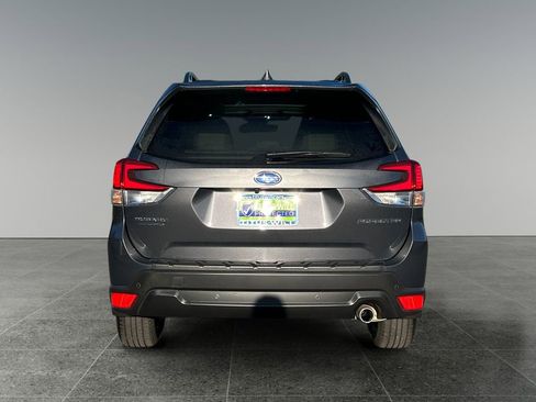 Used 2023 Subaru Forester Limited image 6