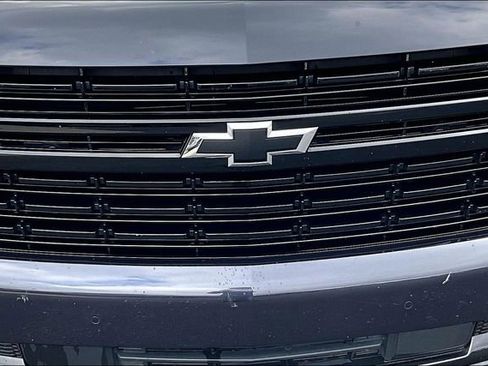 Used 2023 Chevrolet Suburban RST image 34