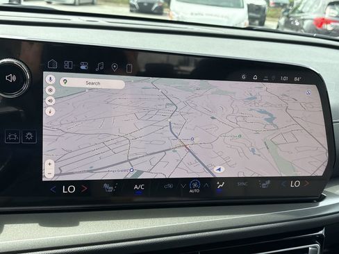 New 2026 Chevrolet Traverse LT image 15