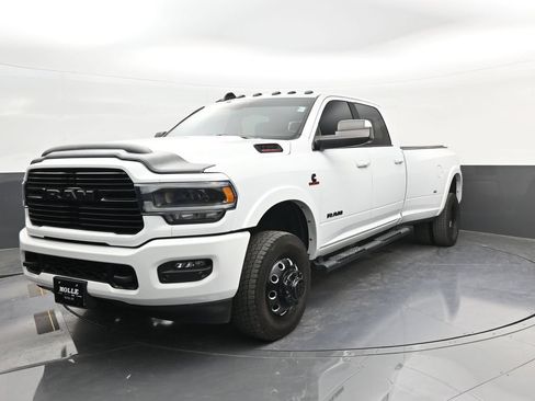 Used 2022 RAM 3500 Laramie AWD/4WD image 4