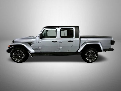 Used 2021 Jeep Gladiator Overland AWD/4WD image 9