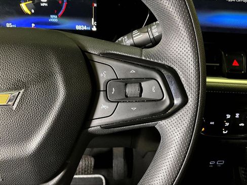 Used 2024 Chevrolet TrailBlazer LS image 12