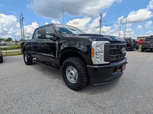 Used 2026 Ford F250 XL AWD/4WD image 2