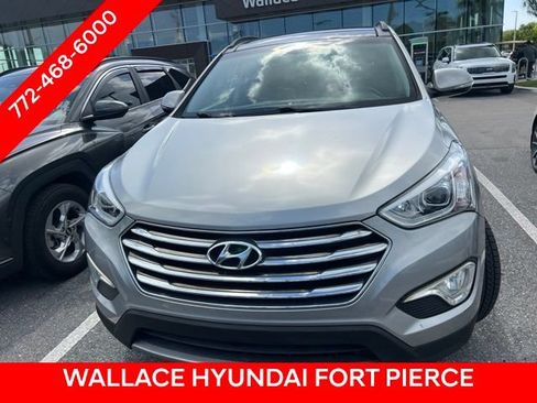 Used 2013 Hyundai Santa Fe Limited w/ Technology Pkg FWD image 2