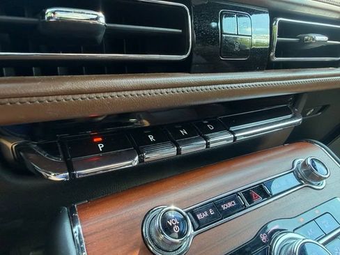 Used 2020 Lincoln Aviator Reserve w/ Equipment Group 202A AWD/4WD image 31