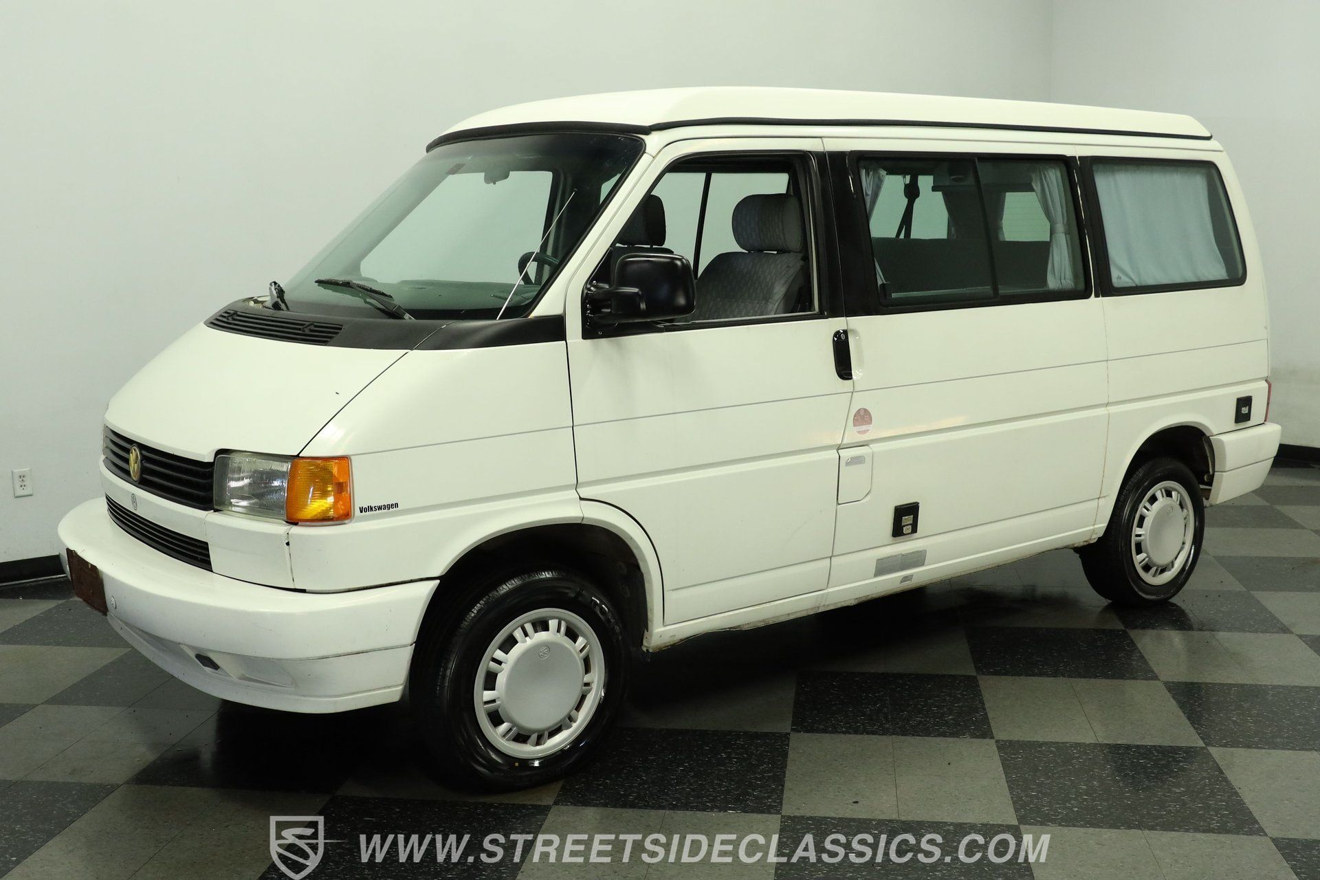 Used 1992 Volkswagen Eurovan Camper FWD image 6
