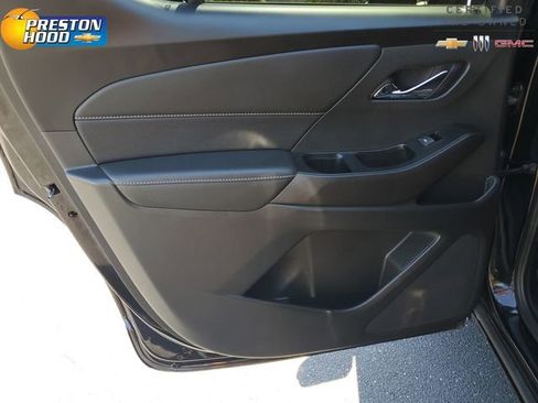 Certified 2023 Chevrolet Traverse Premier w/ Redline Edition image 14