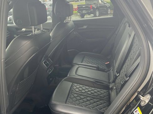 Used 2018 Audi SQ5 Prestige w/ Prestige Package AWD/4WD image 19
