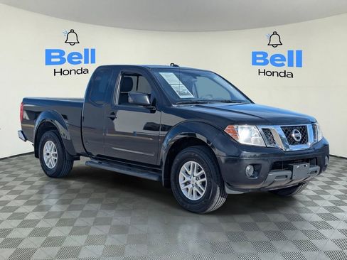 Used 2017 Nissan Frontier SV image 6