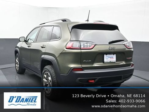 Used 2020 Jeep Cherokee Trailhawk w/ Cold Weather Group AWD/4WD image 4