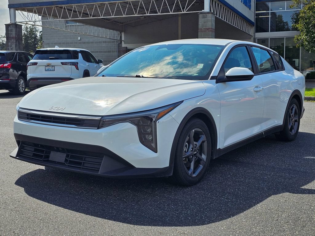 Used 2025 Kia K4 FWD image 7