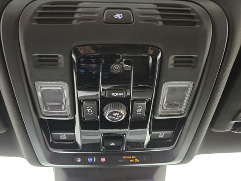 Used 2026 Cadillac Escalade Luxury w/ LPO, Floor Liner Package AWD/4WD image 27