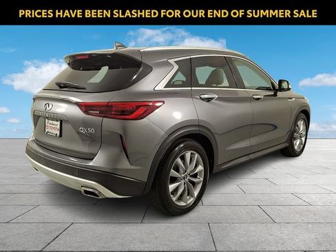 Used 2019 INFINITI QX50 Luxe w/ Navigation Package FWD image 8