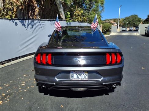 Used 2020 Ford Mustang Premium image 6