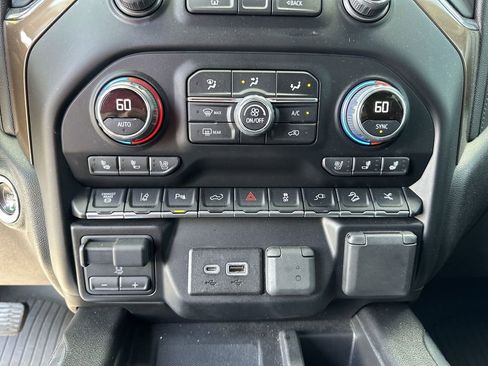 Used 2022 Chevrolet Silverado 2500 High Country w/ Z71 Off-Road Package AWD/4WD image 25