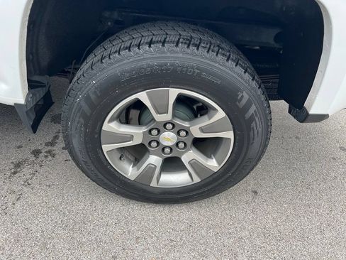 Used 2018 Chevrolet Colorado Z71 AWD/4WD image 14