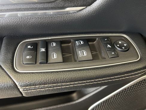 Used 2023 RAM 1500 Laramie image 16