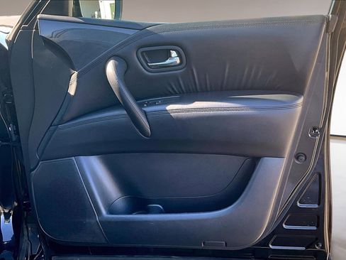 Used 2023 Nissan Armada SL w/ Midnight Edition Package image 29