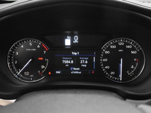 Used 2021 Cadillac XT4 Premium Luxury w/ Cold Weather Package FWD image 22