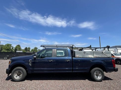 Used 2019 Ford F250 XL w/ Power Equipment Group RWD image 4