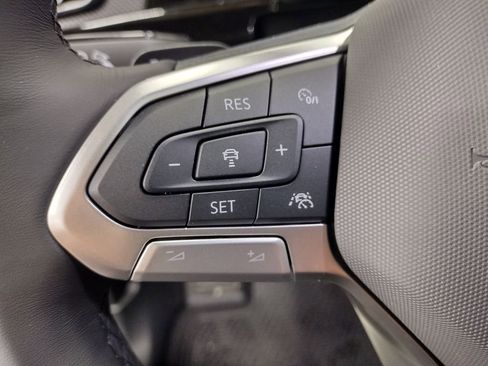 New 2026 Volkswagen Atlas Cross Sport SEL Premium R-Line image 30