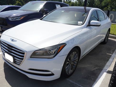 Used 2015 Hyundai Genesis 3.8 w/ Option Group 02 RWD image 4