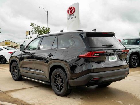 New 2026 Toyota Grand Highlander FWD image 2