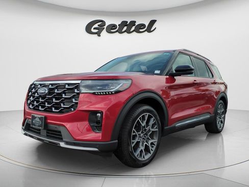 Used 2025 Ford Explorer Platinum w/ Ultimate Package RWD image 1