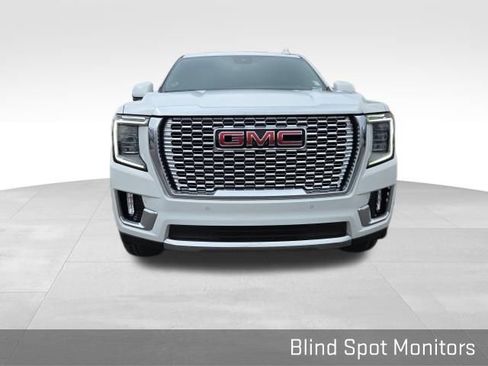 Used 2023 GMC Yukon XL Denali image 7