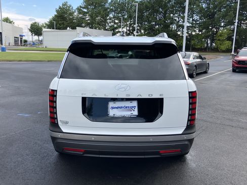Used 2026 Hyundai Palisade SEL FWD image 9