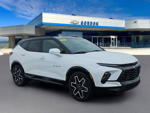 Used 2023 Chevrolet Blazer RS w/ Driver Confidence II Package image 6