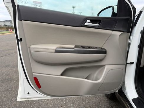 Used 2021 Kia Sportage S image 16