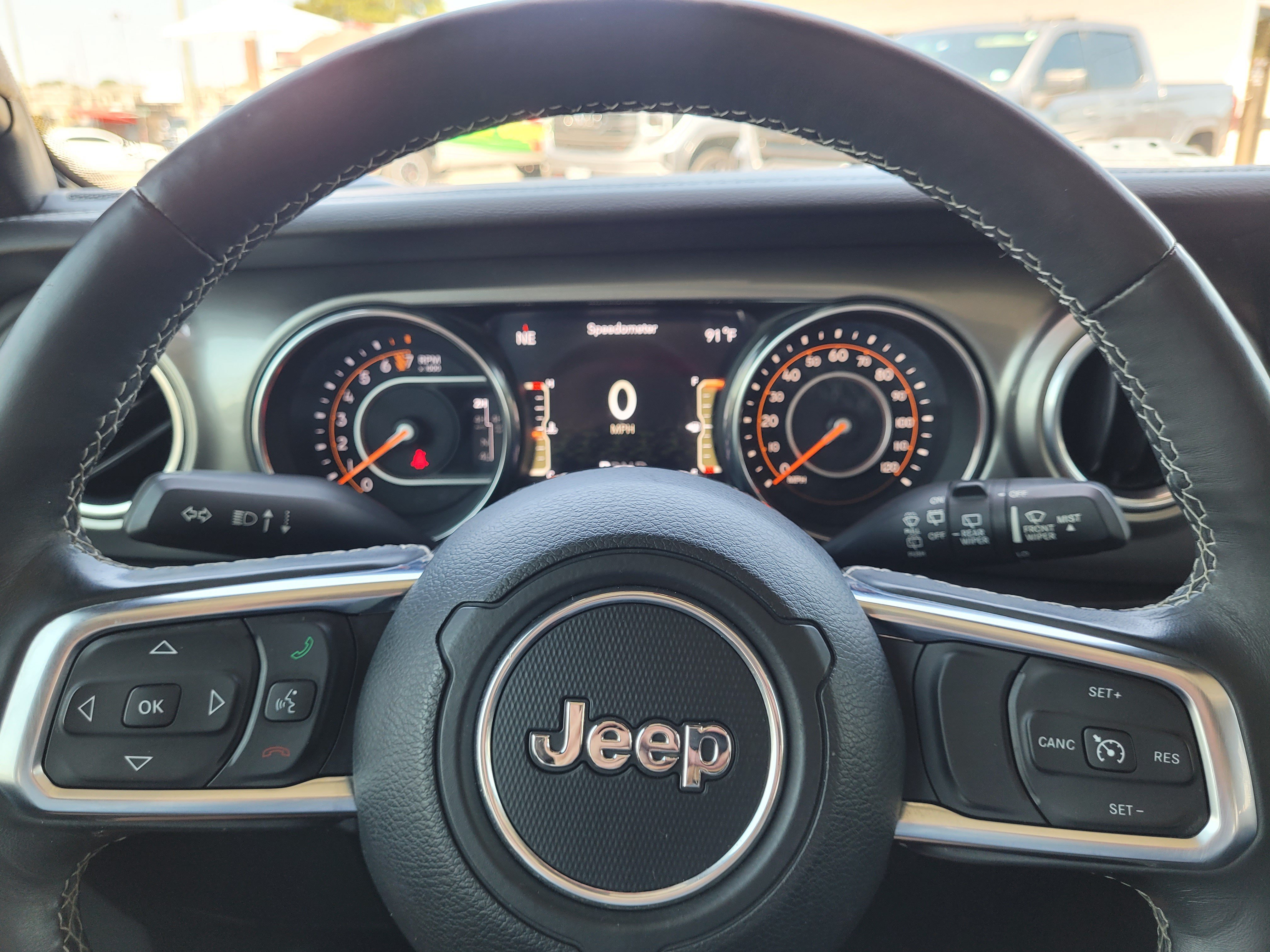 Used 2018 Jeep Wrangler Unlimited Sahara AWD/4WD image 21