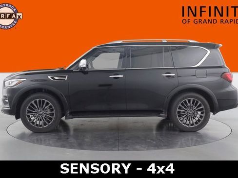 Used 2024 INFINITI QX80 Premium Select image 4