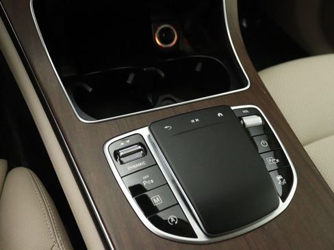 Certified 2022 Mercedes-Benz GLC 300 image 18