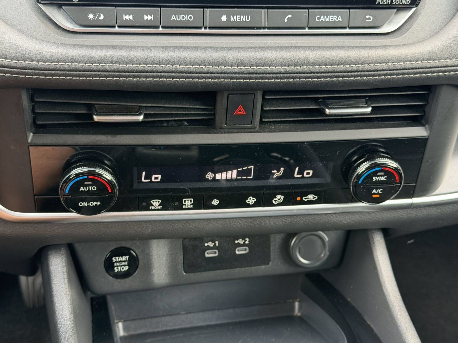 Used 2025 Nissan Rogue SV AWD/4WD image 31